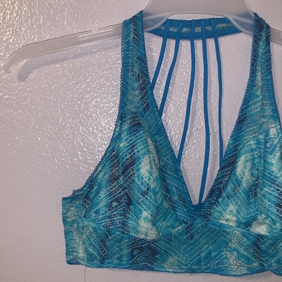 Flirtitude Blue Halter Bralette - Picture 2 of 8